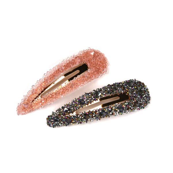 Kristallihelmillä koristeltu hiuspinni